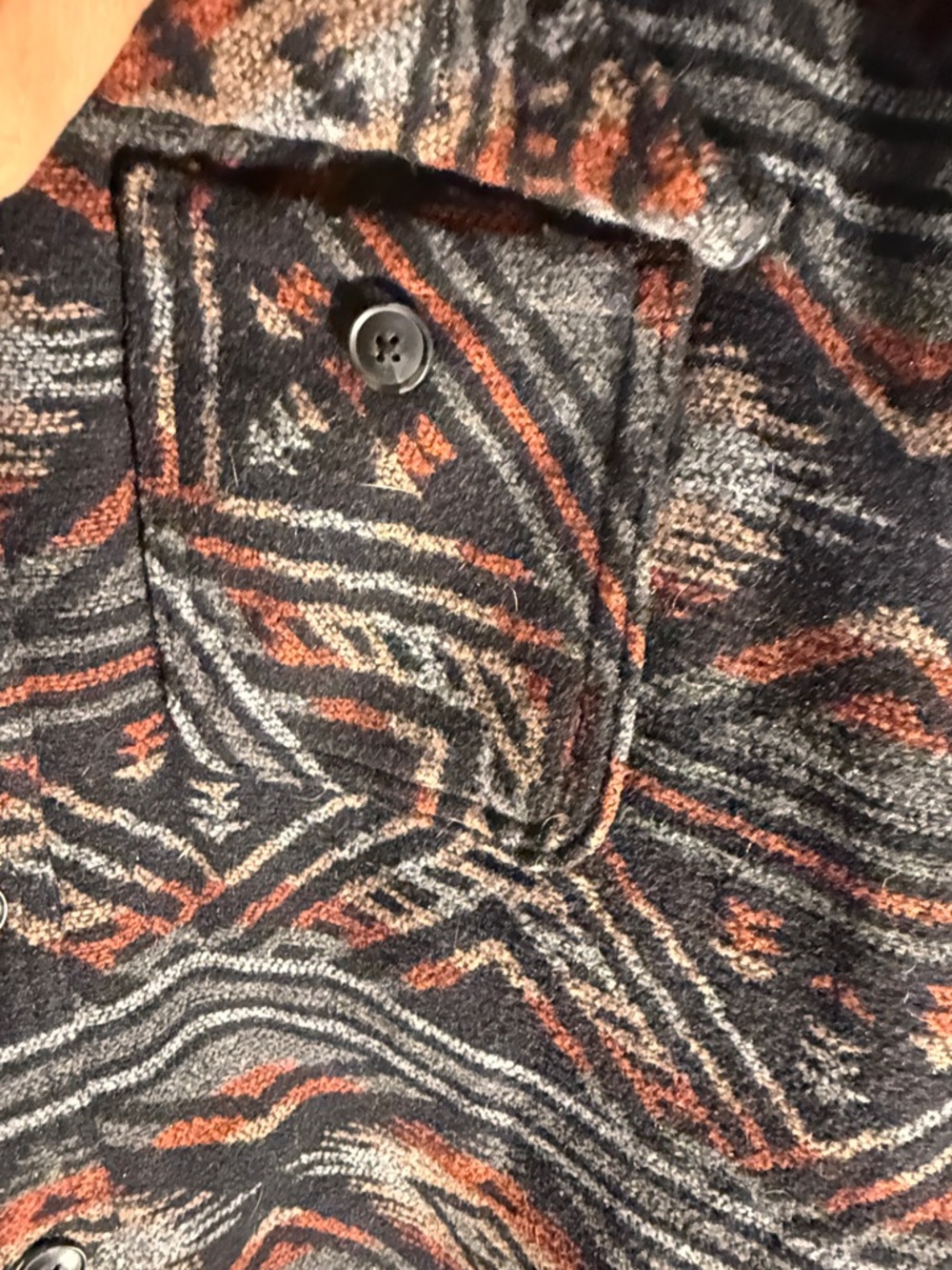 Universal Thread Black and Rust Patterned Lightweight Shirt Jacket - Picture 4 of 8